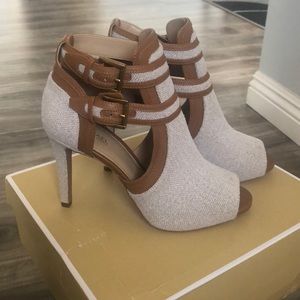 Michael Kors Open Toe Bootie Size 7.5M
